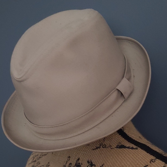 London Fog Fedora HAT size 6 3/4-6 7/8 Small color Beige  Great  Condition - Picture 7 of 11
